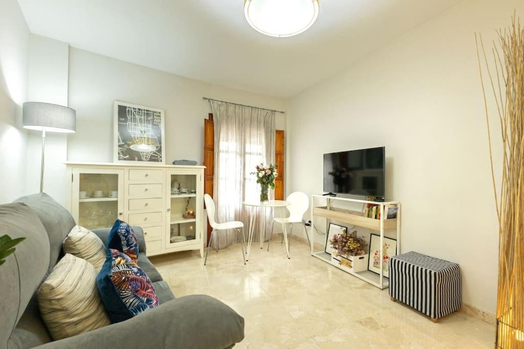 Pajaritos Center Suite By Valcambre Sevilla Exteriör bild