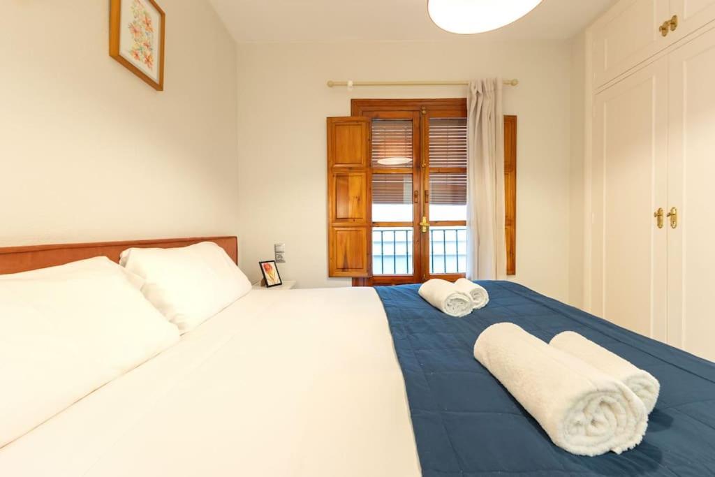 Pajaritos Center Suite By Valcambre Sevilla Exteriör bild