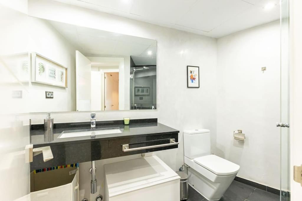 Pajaritos Center Suite By Valcambre Sevilla Exteriör bild